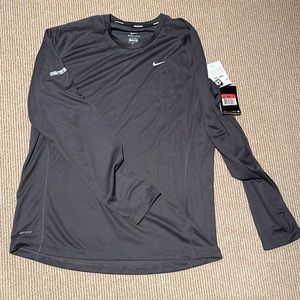 Nike Dri-Fit Men’s Large Dark Gray Long Sleeve Shirt